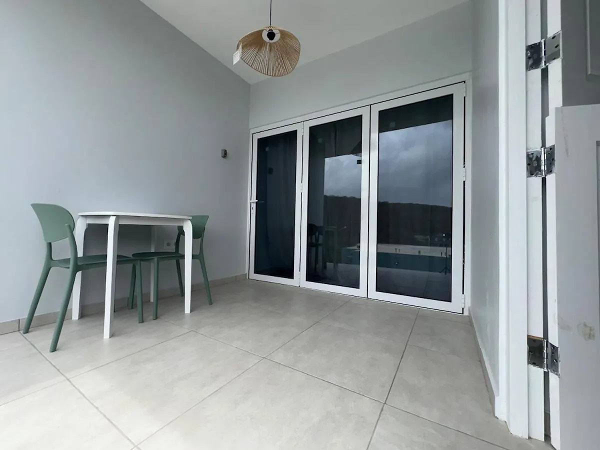Beach House, Tranquil Santirome Studio 1 Westpunt 公寓